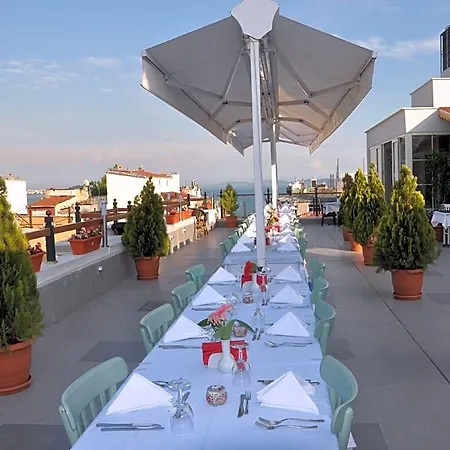 מלון Sarnic Ottoman Mansion 3*